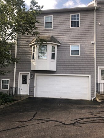 12 Ricciuti Dr unit 3, Quincy, MA 02169 - photo 2