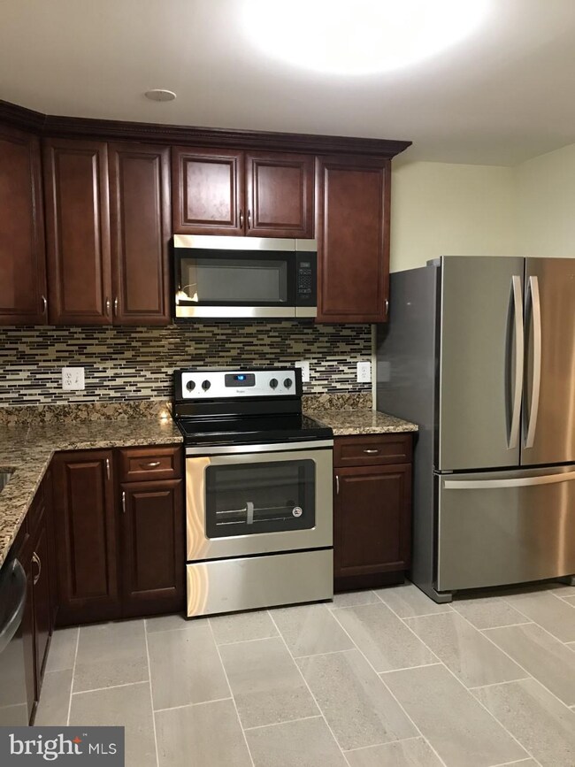 13340 Nickleson Dr, Woodbridge, VA 22193 - photo 6