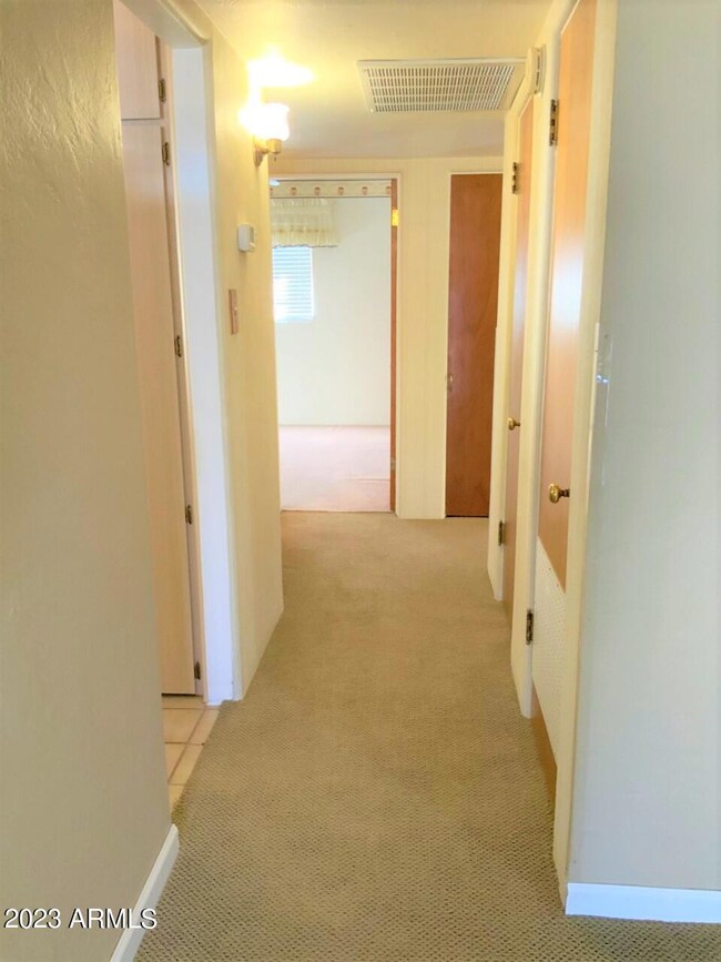 6 - Hallway (2)