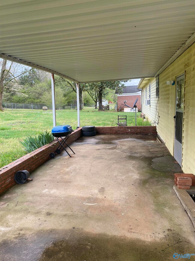 368 Mitchell Dr, Hollywood, AL 35752 - photo 4