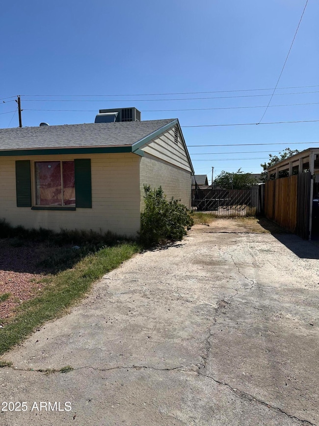 5530 N 61st Ave, Glendale, AZ 85301 - photo 4