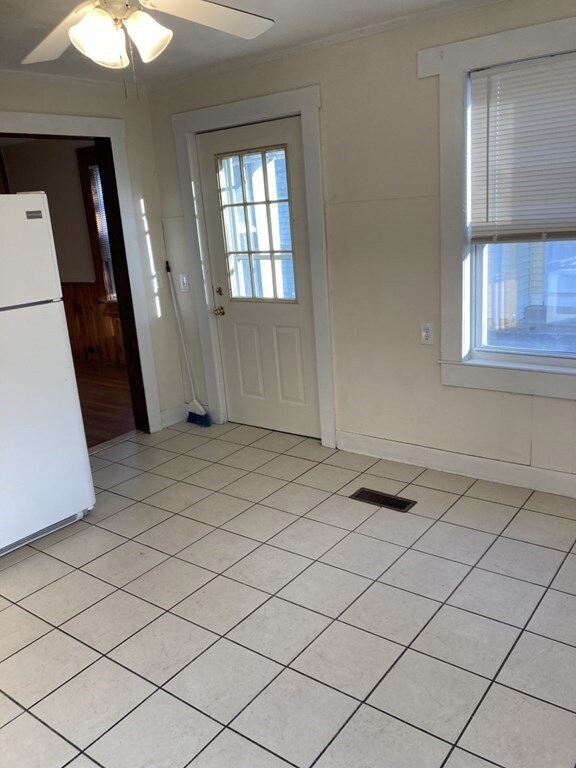 10 Richardson St, Woburn, MA 01801 - photo 2