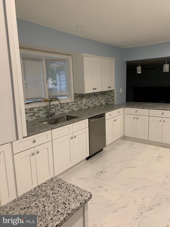 8 Apollo Ave, Sewell, NJ 08080 - photo 3