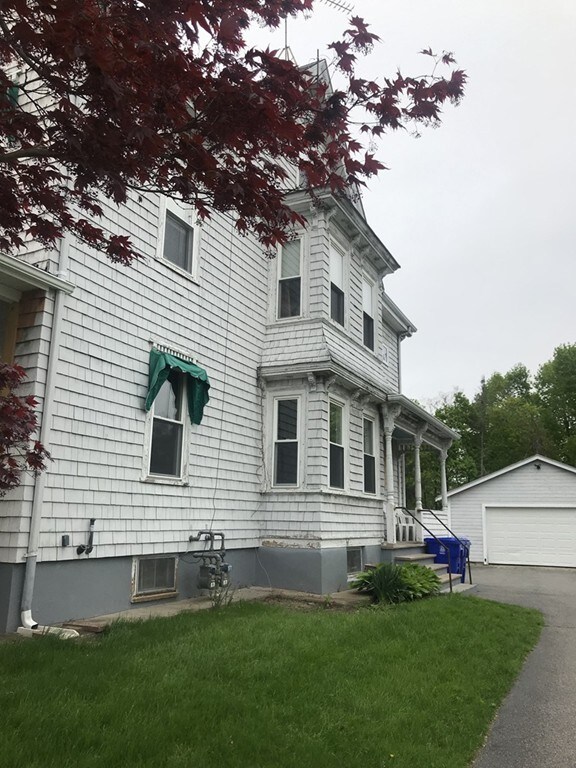 409 Cohannet St unit 1, Taunton, MA 02780 - photo 2