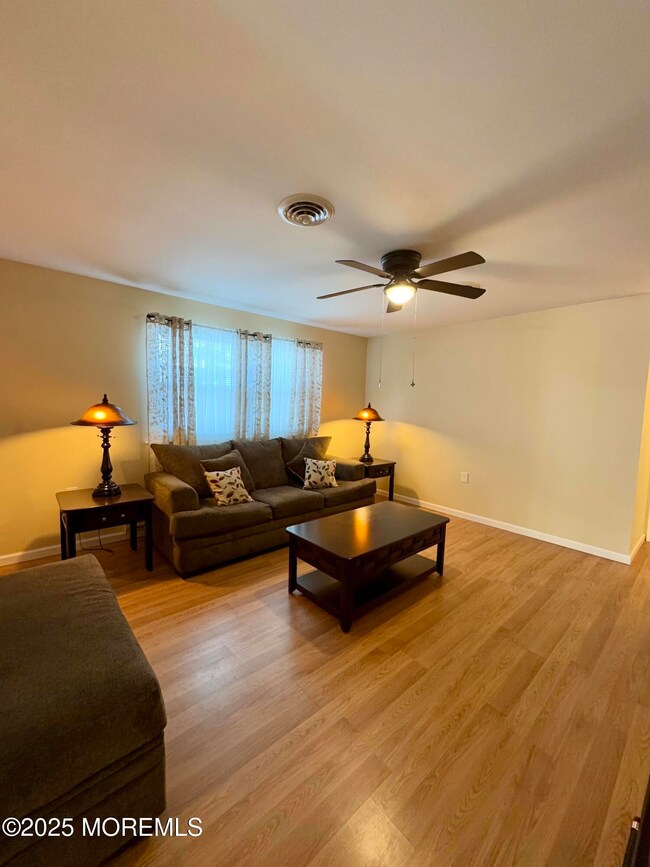 Living Room 6A Ardmore