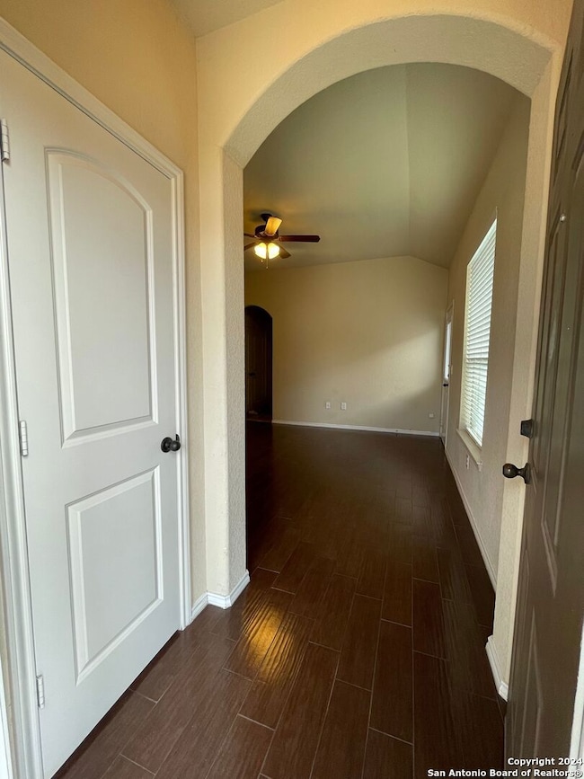 713 Creekside Cir, New Braunfels, TX 78130 - photo 3