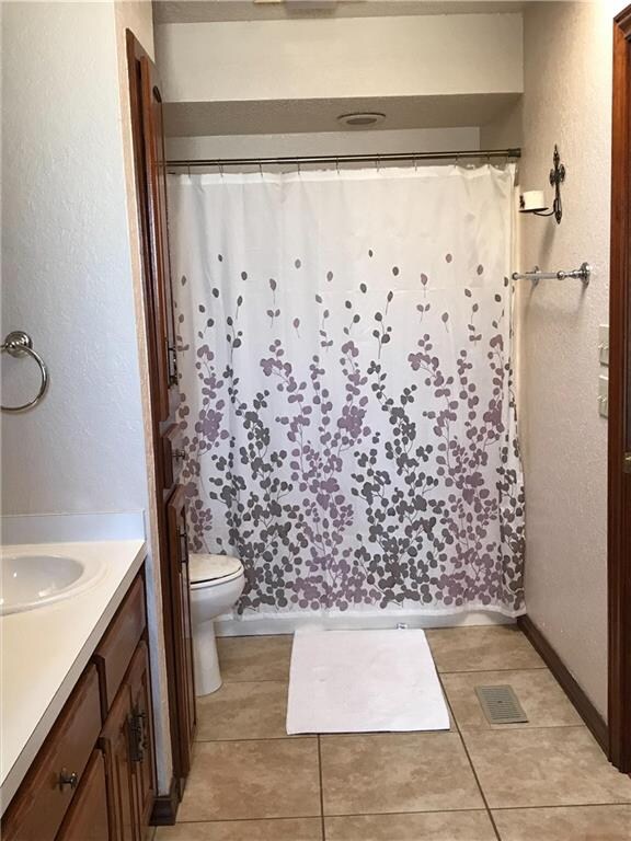 908 Woodward Ave, Moore, OK 73160 - photo 6