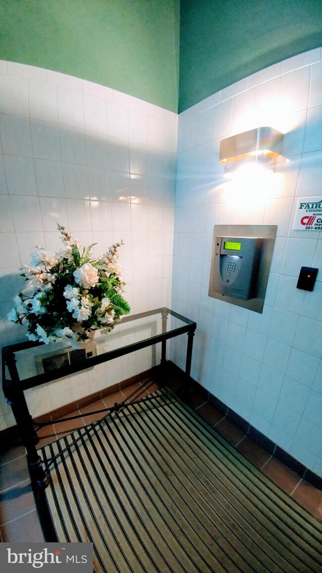 104 Mercer Ct unit 13-2B, Frederick, MD 21701 - photo 3