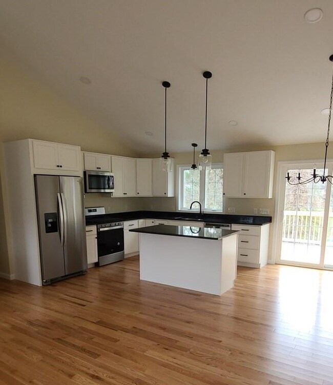 31 A St, Warren, MA 01092 - photo 3