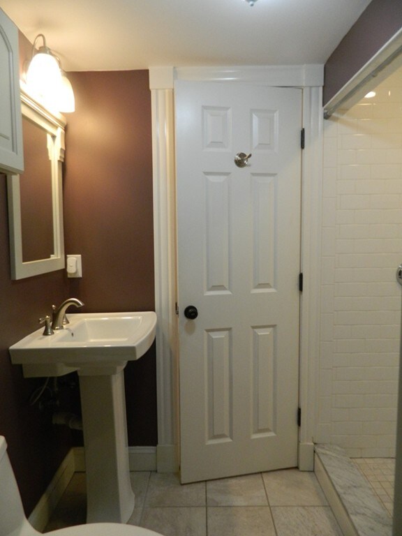 234 Washington St unit 1, Marblehead, MA 01945 - photo 6