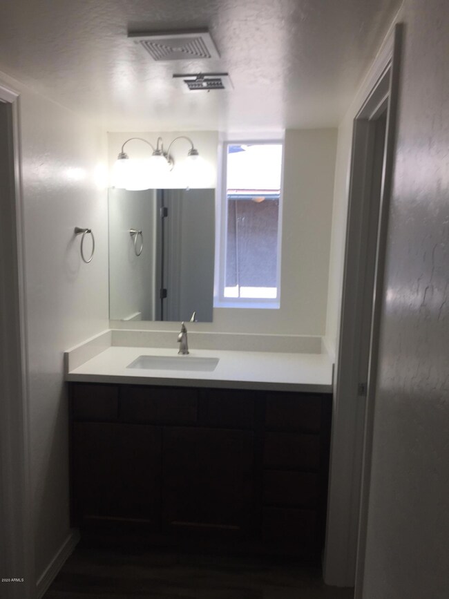 2301 N 28th St unit 4, Phoenix, AZ 85008 - photo 7