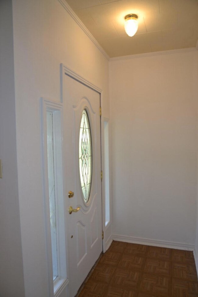 931 Edney Ave E (3)