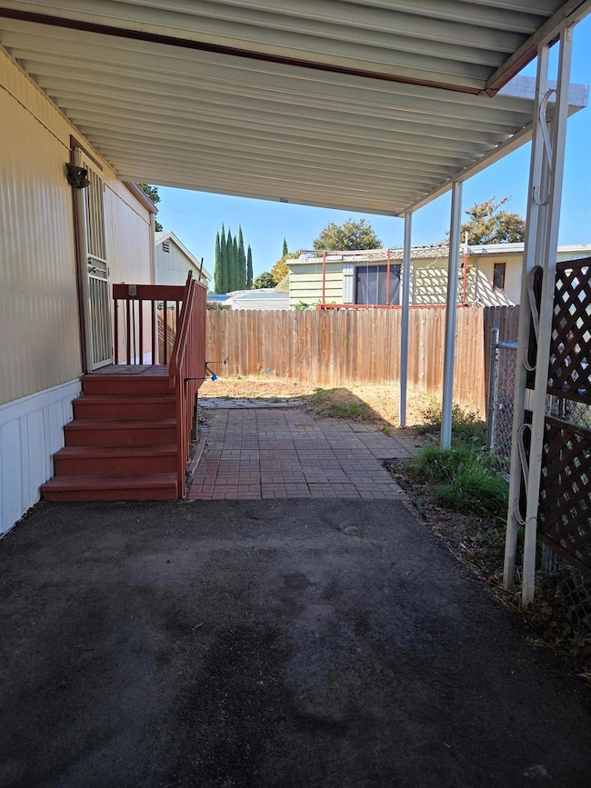 902 Del Paso Blvd unit 36, Sacramento, CA 95815 - photo 4