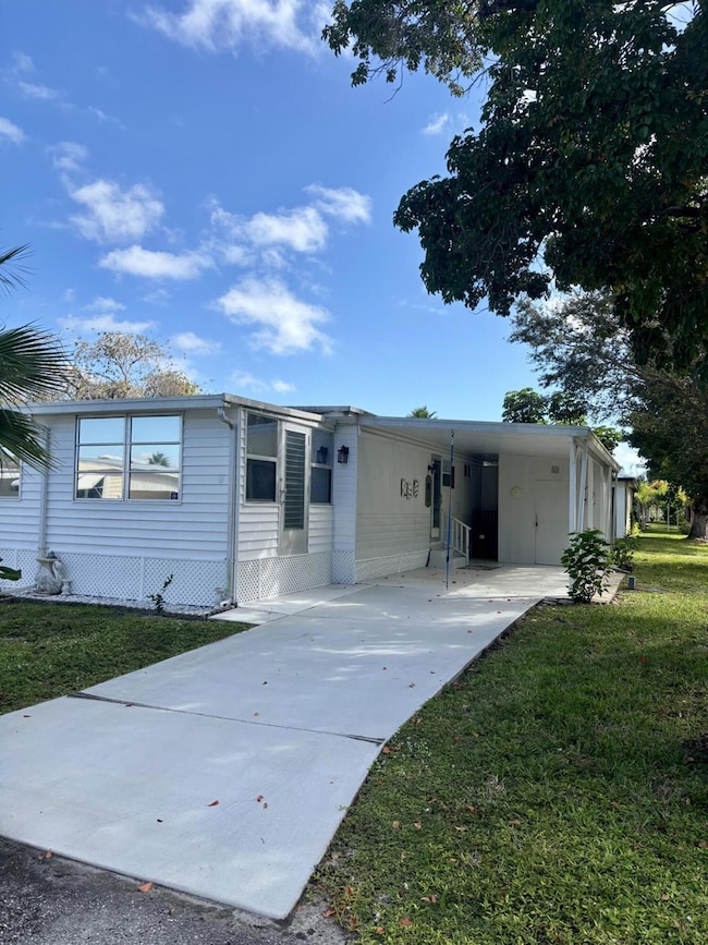 2 SE Jasmine Ln, Port St. Lucie, FL 34952 - photo 2