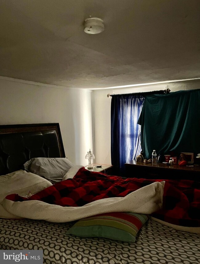 409 Beech St, Pottstown, PA 19464 - photo 7