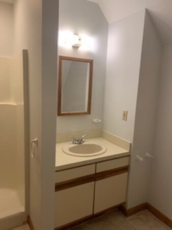 49 Maywood St unit 3, Worcester, MA 01603 - photo 6