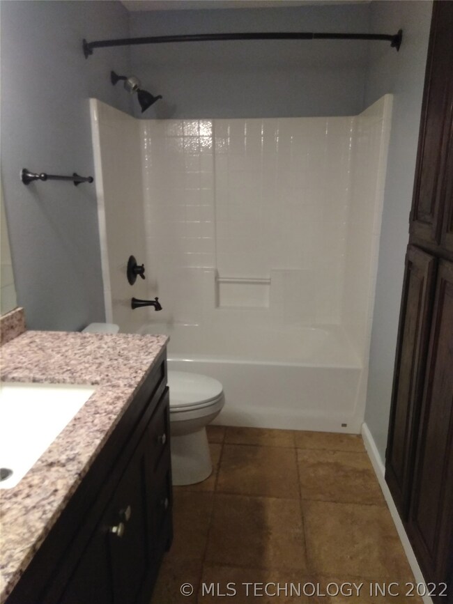 8712 S 200th East Ave, Broken Arrow, OK 74014 - photo 7