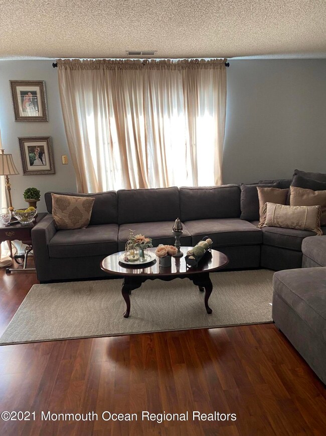 2 Phoenix Ct, Tinton Falls, NJ 07712 - photo 3