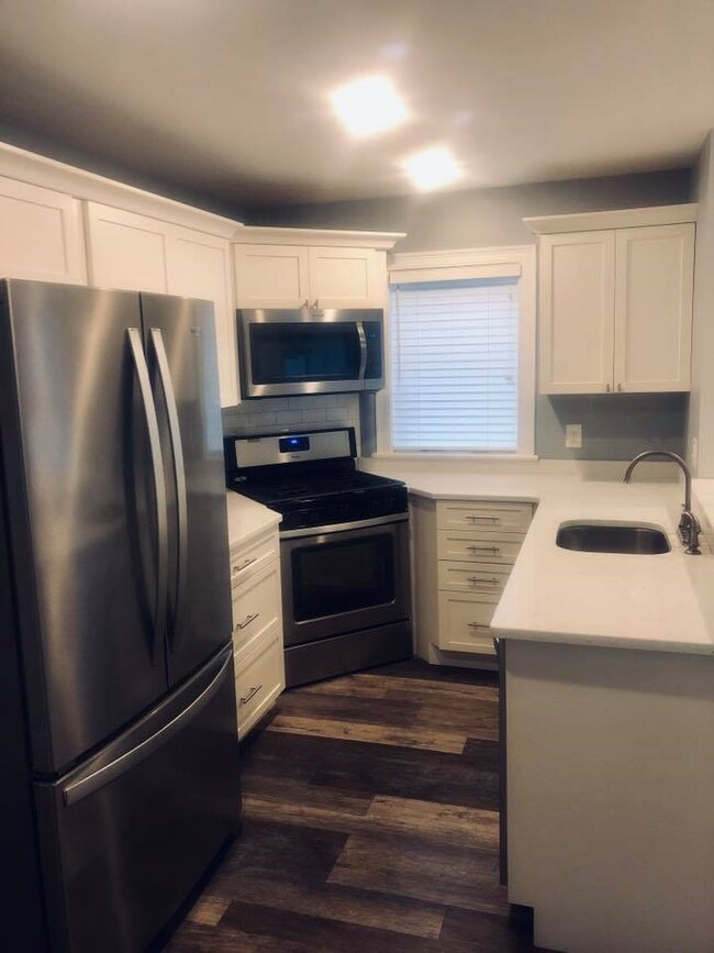 11 Epping Ave unit Rear, Hampton, NH 03842 - photo 5