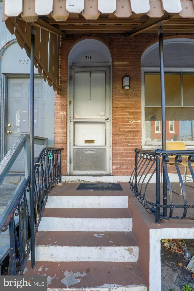 711 N 9th St, Reading, PA 19604 - photo 4