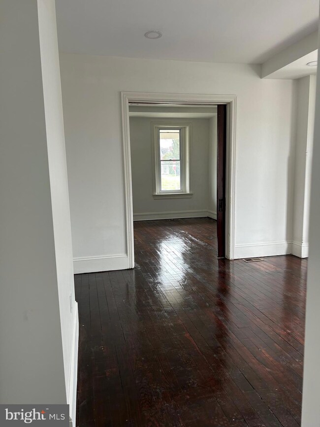 1401 Manor St, Columbia, PA 17512 - photo 5