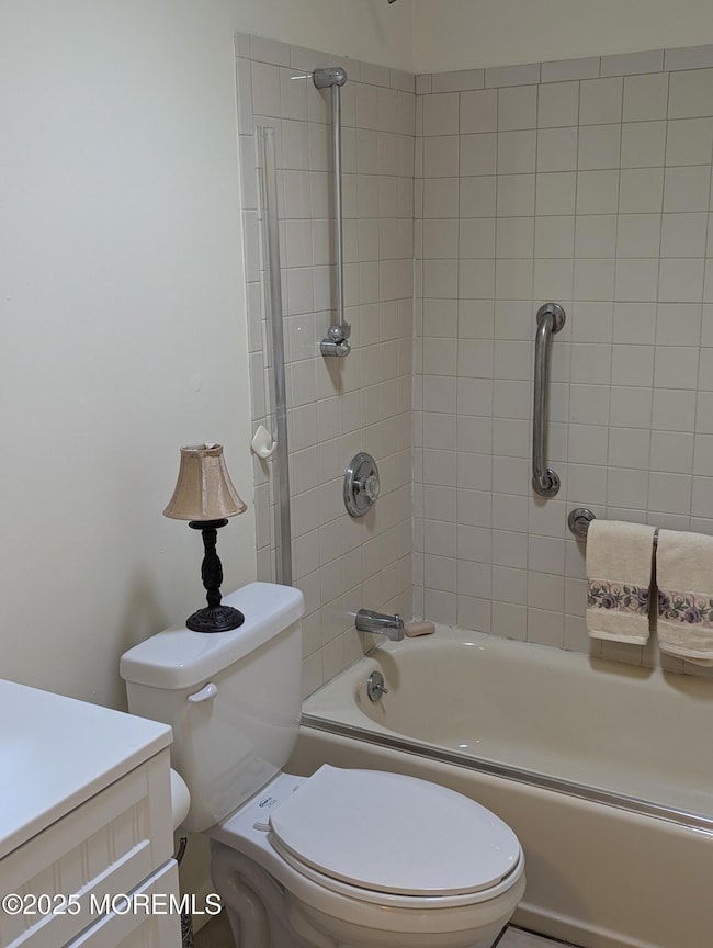 160D Gramercy Ct unit 160D, Lakewood, NJ 08701 - photo 3