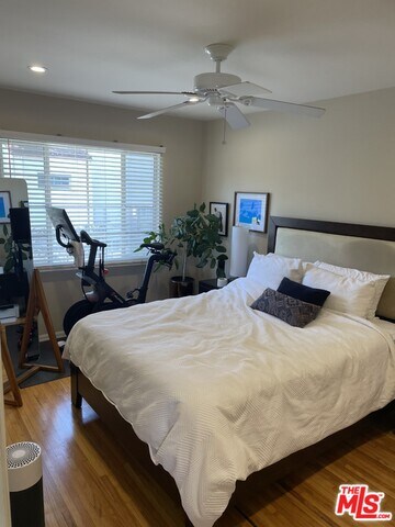 940 Hammond St unit 3, West Hollywood, CA 90069 - photo 5