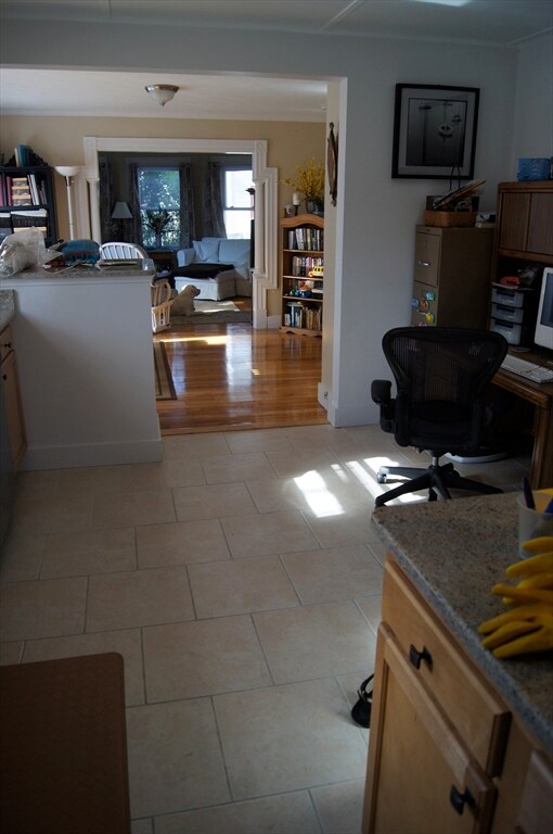 39 Cabot St unit a, Beverly, MA 01915 - photo 5