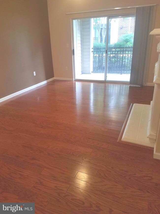 Bryson At Woodland Park unit 103, Herndon, VA 20171 - photo 3