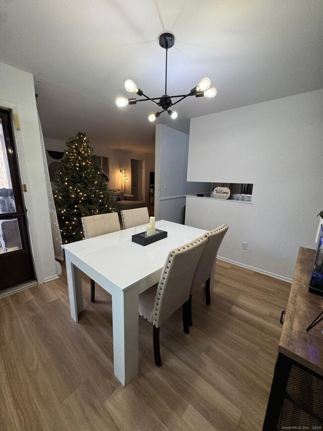 200 Woodmont Ave unit 123, Bridgeport, CT 06606 - photo 5