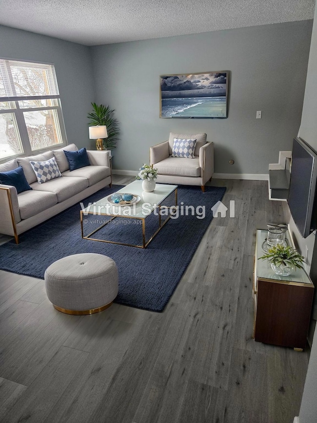 2927 Poolside Dr unit 10, Columbus, OH 43224 - photo 3