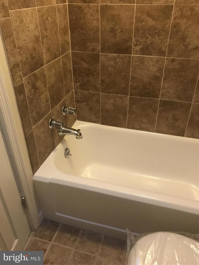 3908 Cranston Ave, Baltimore, MD 21229 - photo 3