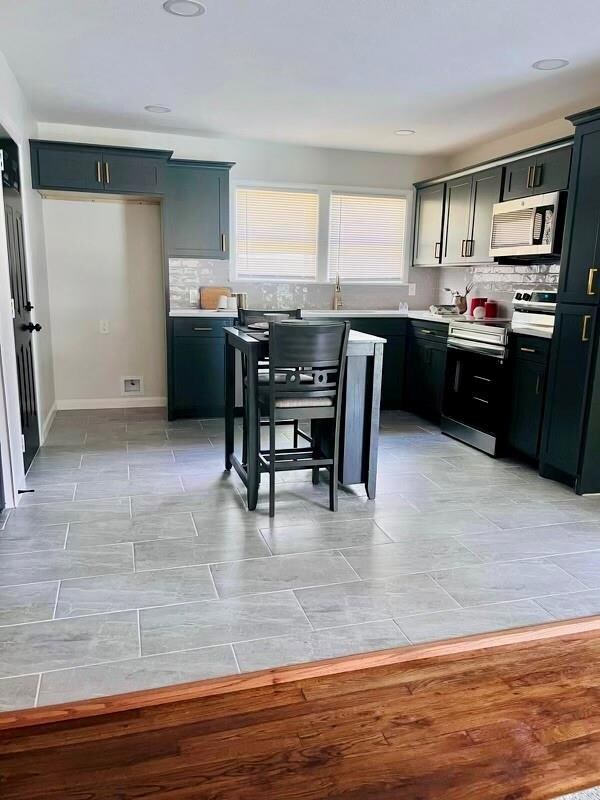 212 Charlene Dr, Hurst, TX 76053 - photo 7