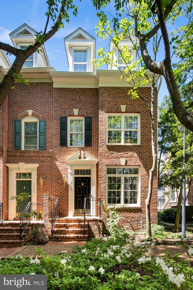 2427 13th Ct N, Arlington, VA 22201 - photo 3