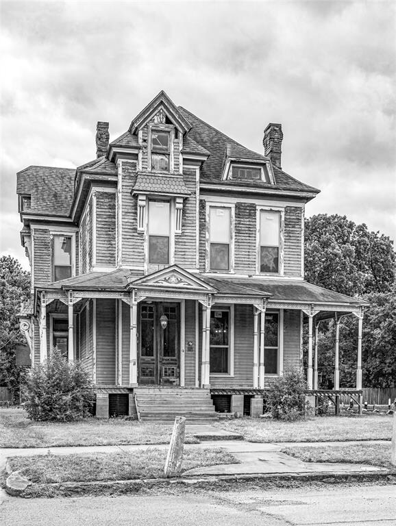 614 W Sears St, Denison, TX 75020 - photo 3