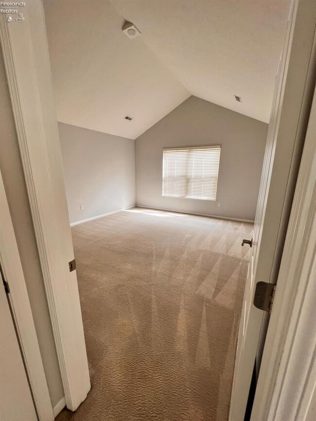 3837 Windsor Bridge Cir, Huron, OH 44839 - photo 6