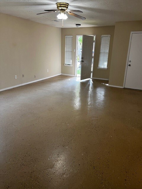 1313 Bridle Path, Rosenberg, TX 77471 - photo 2