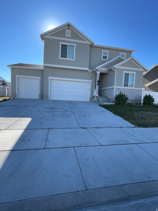 383 W Box Creek Dr, Stansbury Park, UT 84074 - photo 2