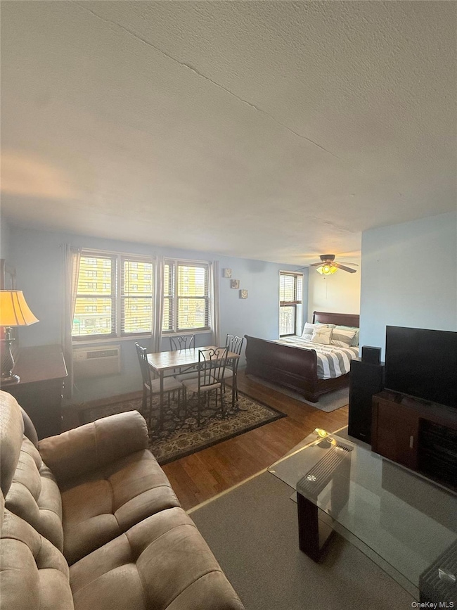 84-09 155th Ave unit 2H, Howard Beach, NY 11414 - photo 6