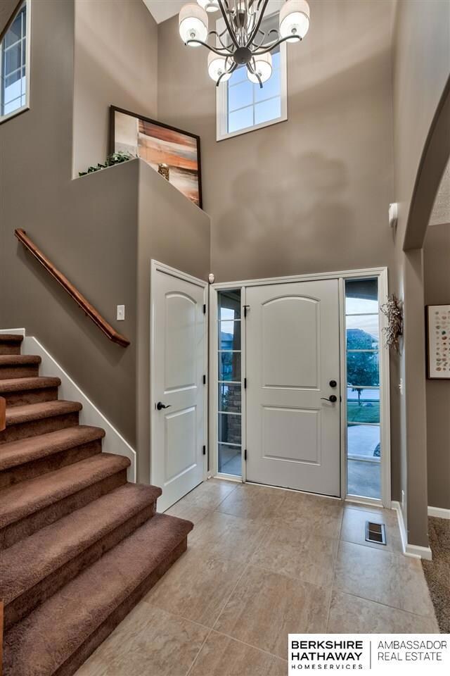 Plenty of move-around space.