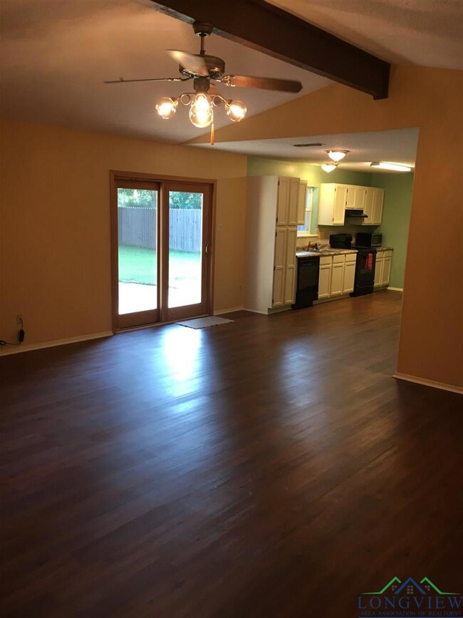 1610 Leach St, Kilgore, TX 75662 - photo 6