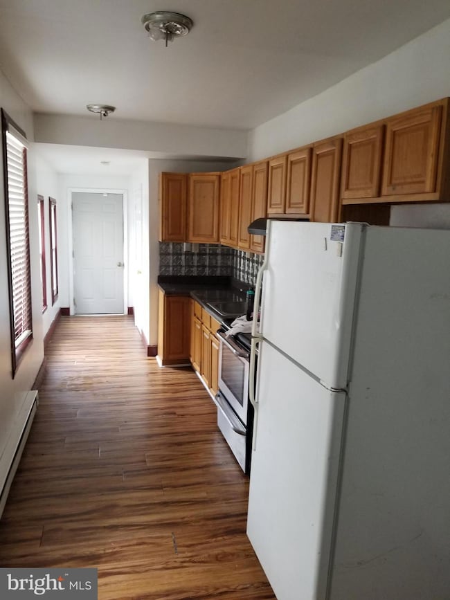 1425 Fairview St, Reading, PA 19602 - photo 2