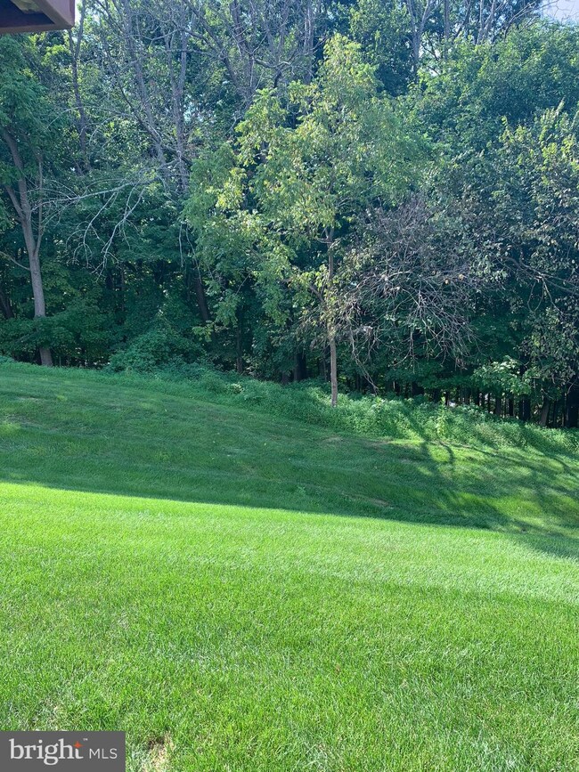 2404 S Whittmore St, Furlong, PA 18925 - photo 2