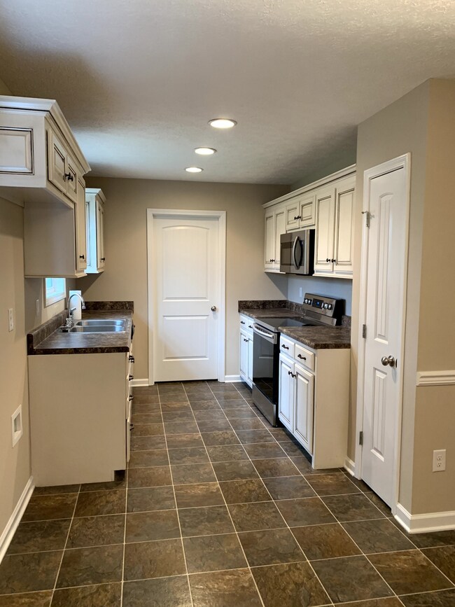 119 W Short St, Manchester, TN 37355 - photo 6