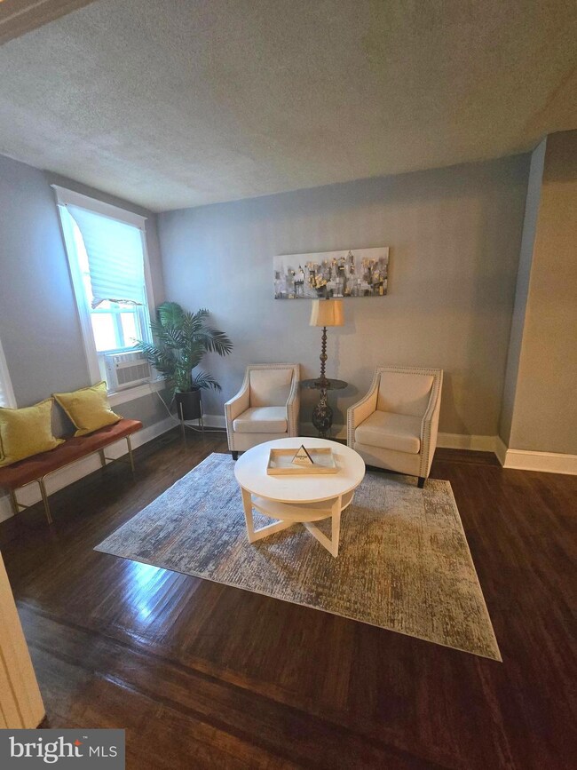 3929 W Mulberry St, Baltimore, MD 21229 - photo 4