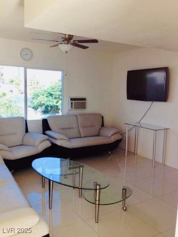 1520 S Casino Center Blvd unit 3, 21, 41, Las Vegas, NV 89104 - photo 2