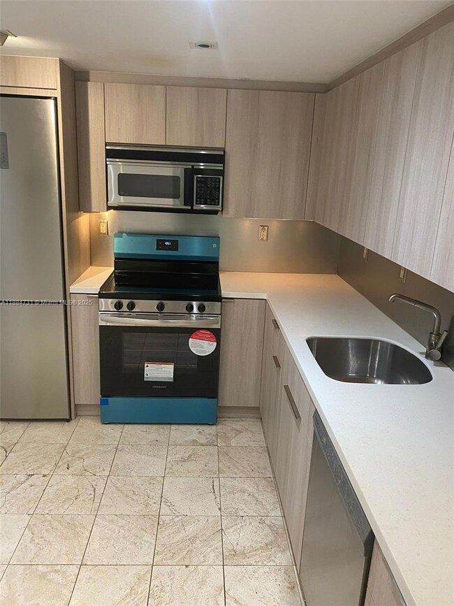 9500 W Bay Harbor Dr unit 2B, Bay Harbor Islands, FL 33154 - photo 6