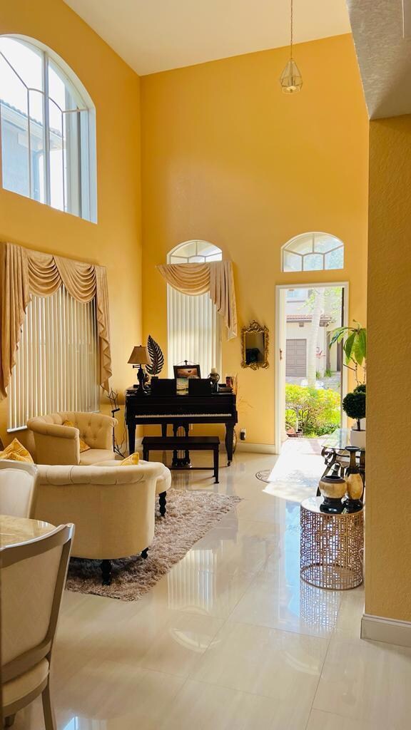 1267 Rosegate Blvd, Riviera Beach, FL 33404 - photo 4