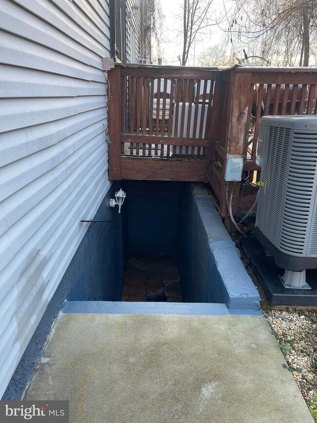 5401 James Place NE, Washington, DC 20019 - photo 3