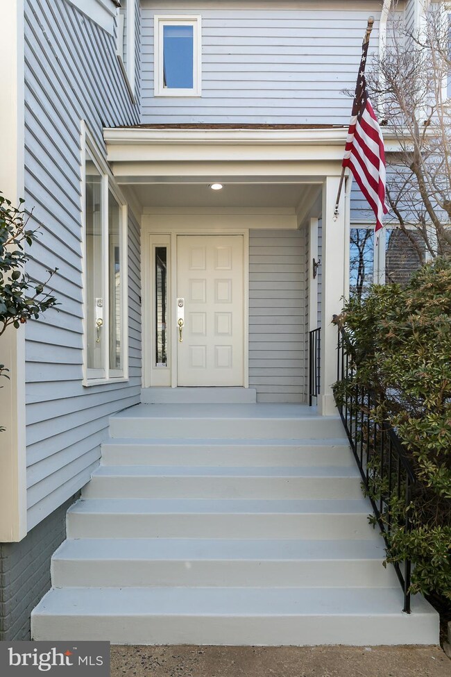 1296 Wedgewood Manor Way, Reston, VA 20194 - photo 2